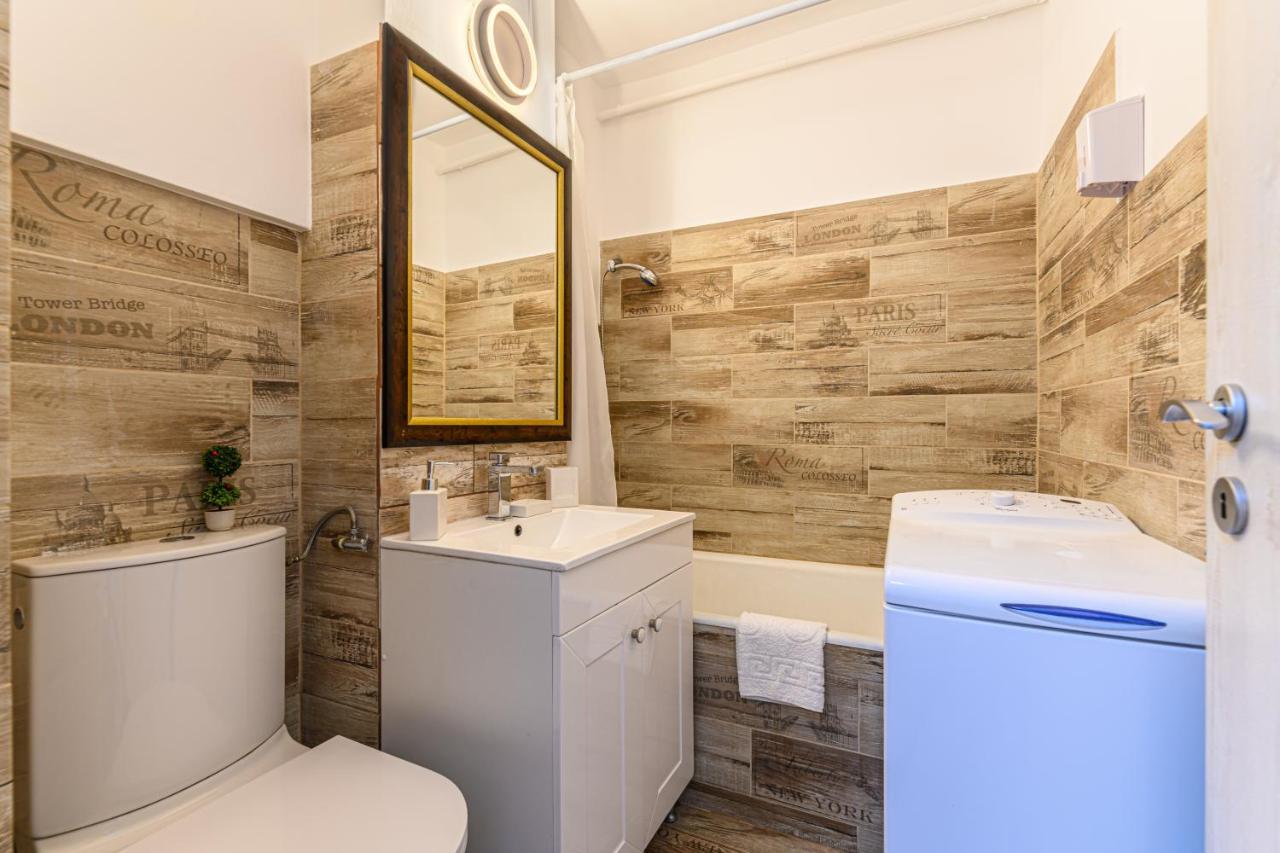 Jad - Family - Apartments & Studios Brasov Luaran gambar