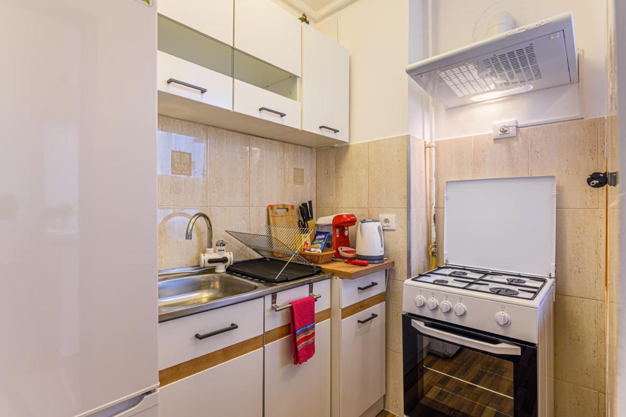 Jad - Family - Apartments & Studios Brasov Luaran gambar