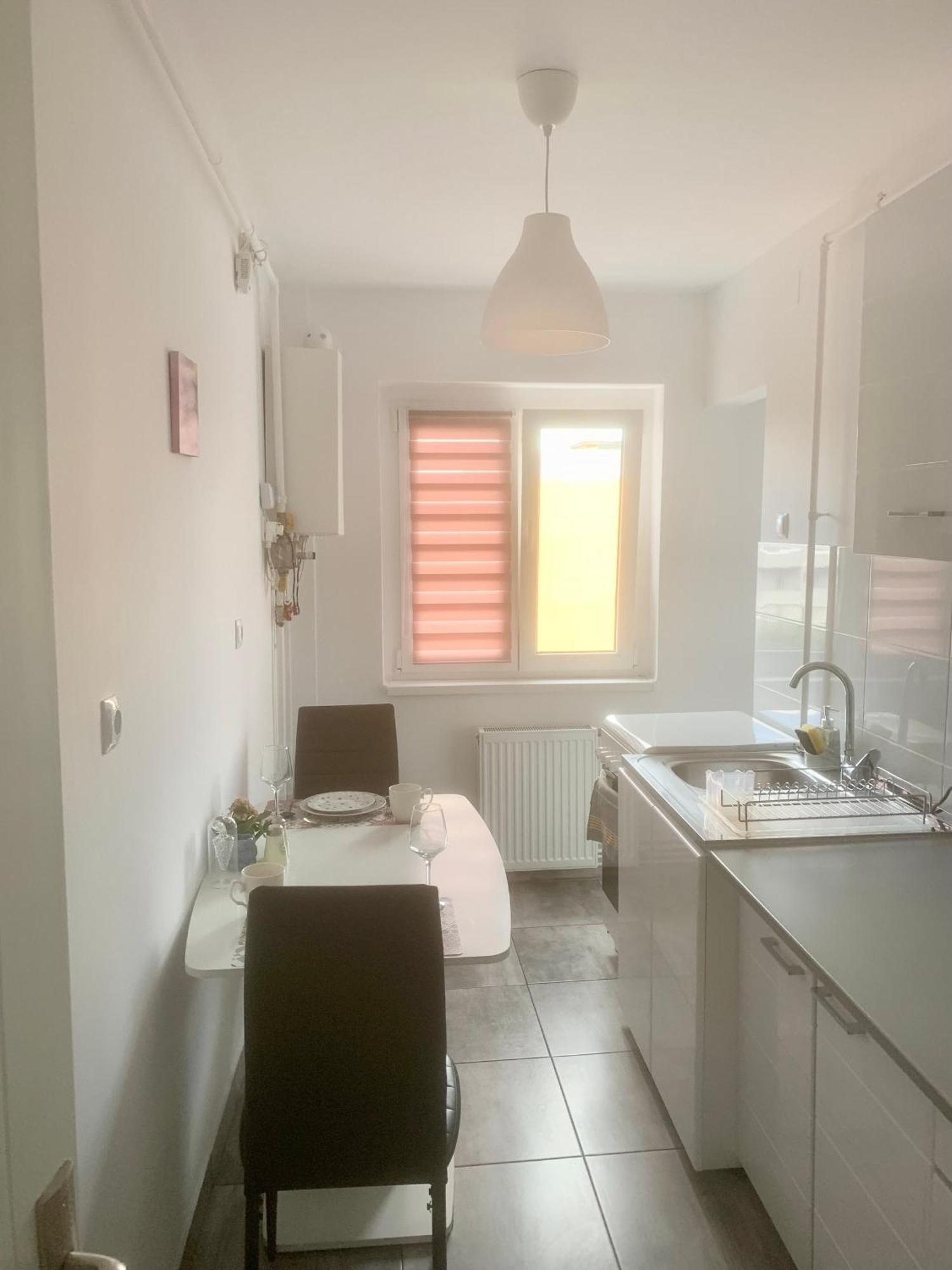 Jad - Family - Apartments & Studios Brasov Luaran gambar